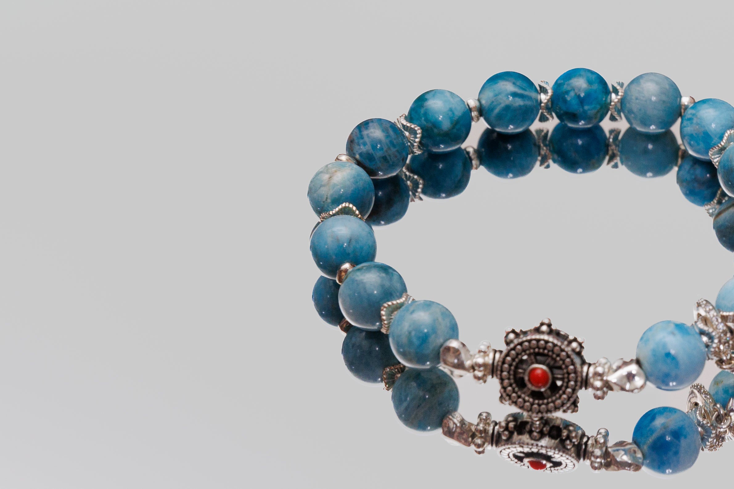 Ocean Oracle: The Apatite Compass