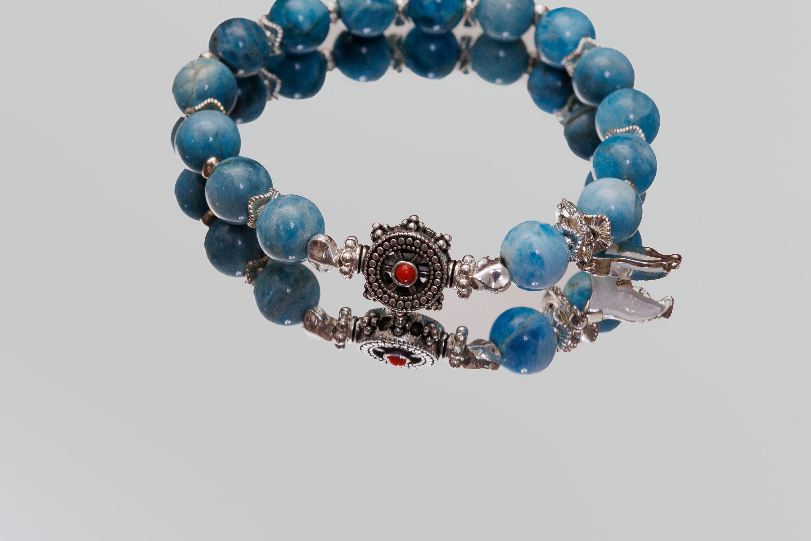 Ocean Oracle: The Apatite Compass